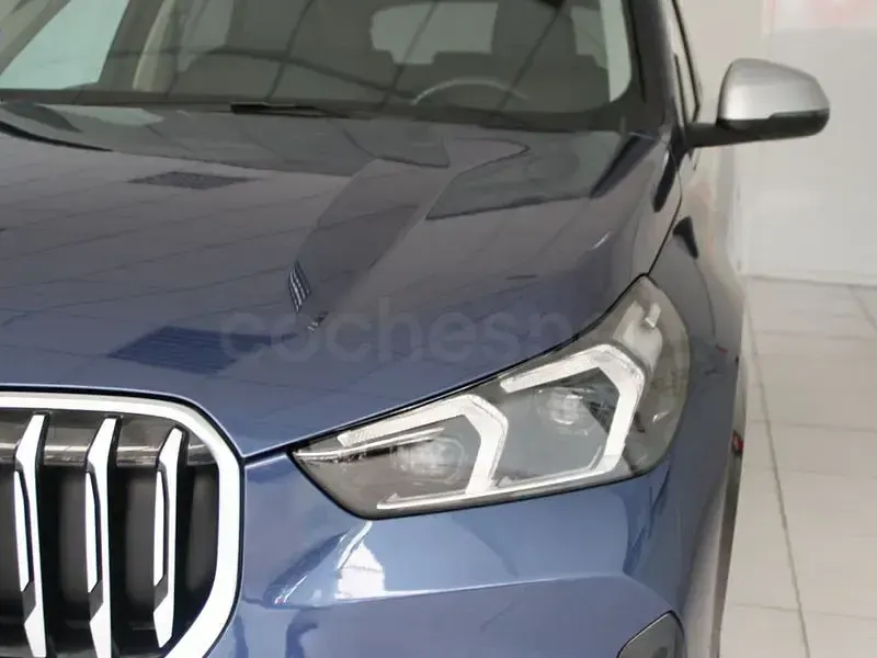 Usado BMW X1 Luxury Line 163 CV (119 kW) 2023 Azul SUV