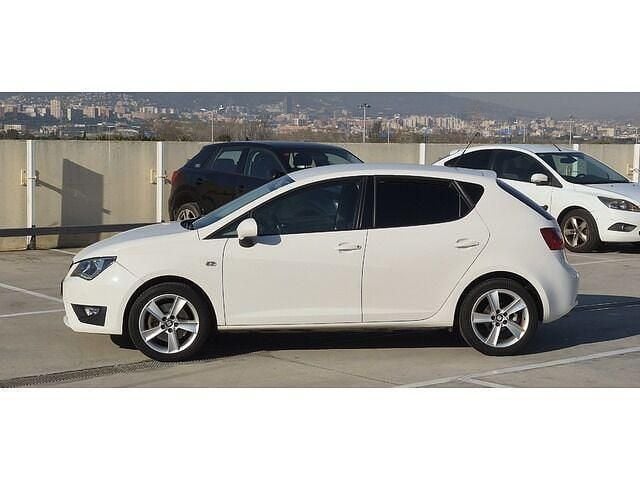 Usado Seat Ibiza FR 110 CV (80 kW) 2016 Blanco Utilitario