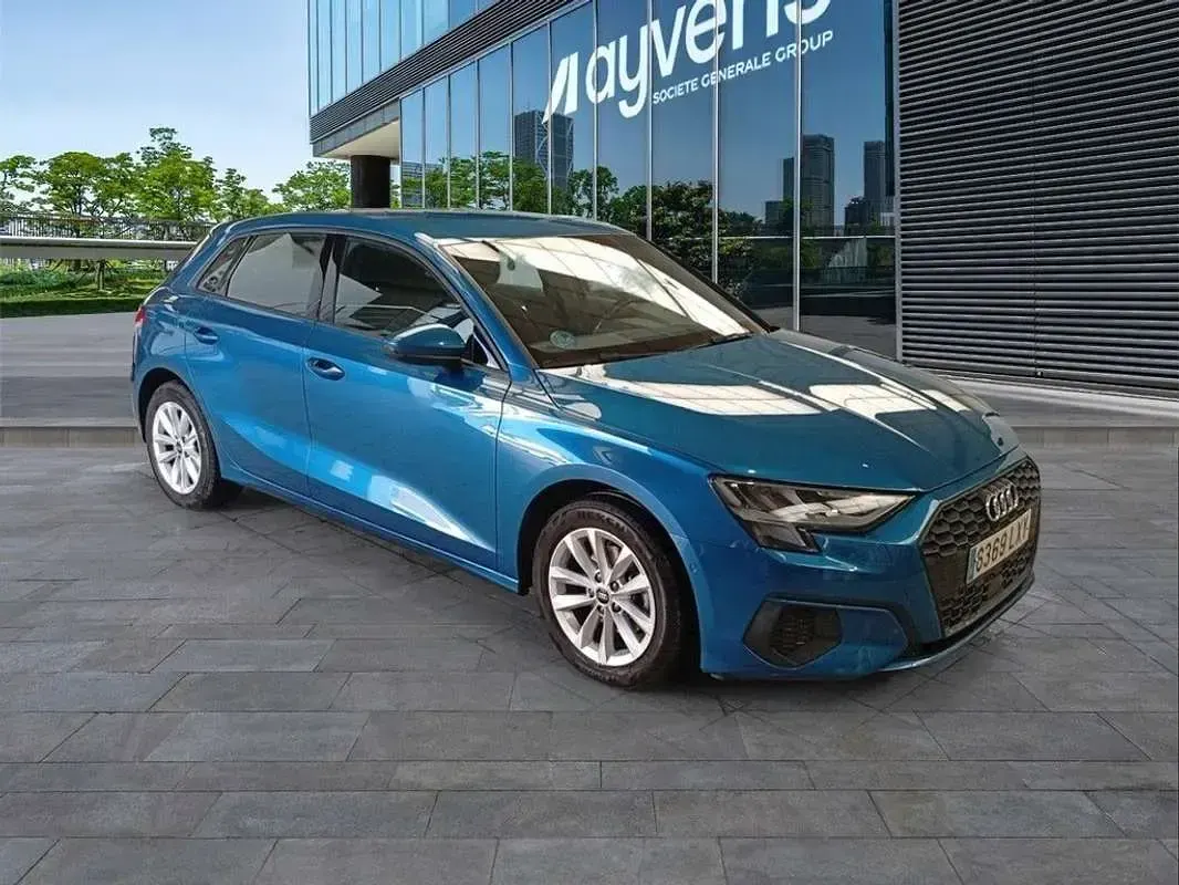 Usado Audi A3 Sportback Premium 116 CV (85 kW) 2022 Azul Utilitario