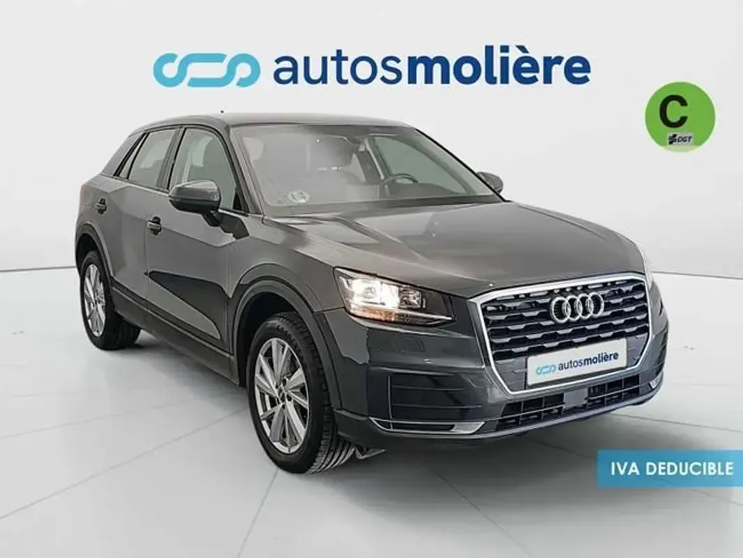 Usado Audi Q2 Advanced 116 CV (85 kW) 2019 Gris SUV