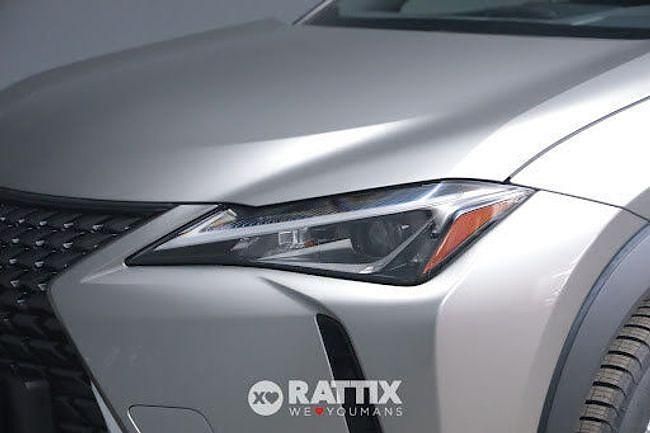 Usado Lexus UX 250h Business Edition 146 CV (107 kW) 2021 Gris SUV