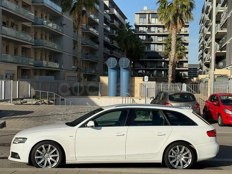 Usado Audi A4 S-Line 143 CV (105 kW) 2009 Blanco Familiar