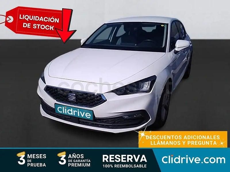 Usado Seat Leon Style 115 CV (84 kW) 2021 Blanco Berlina