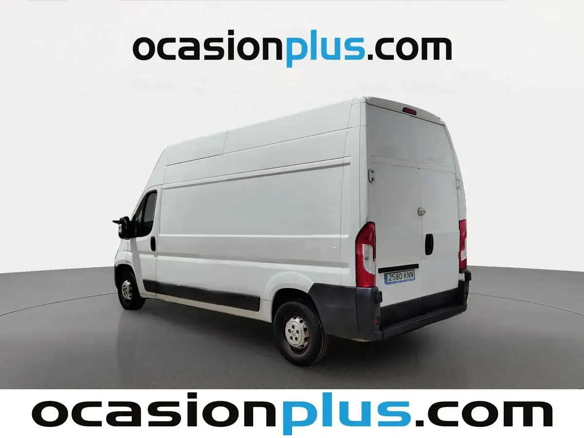 Usado Peugeot Boxer 130 CV (95 kW) 2018 Blanco Van