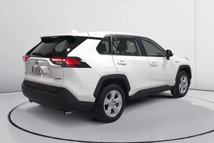 Usado Toyota RAV4 Hybrid Business Edition 218 CV (160 kW) 2021 SUV
