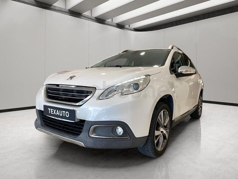 Usado Peugeot 2008 Allure 120 CV (88 kW) 2016 Blanco SUV