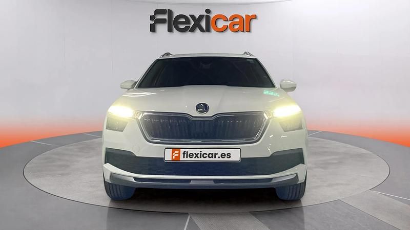 Usado Skoda Kamiq Ambition 110 CV (80 kW) 2021 Blanco SUV