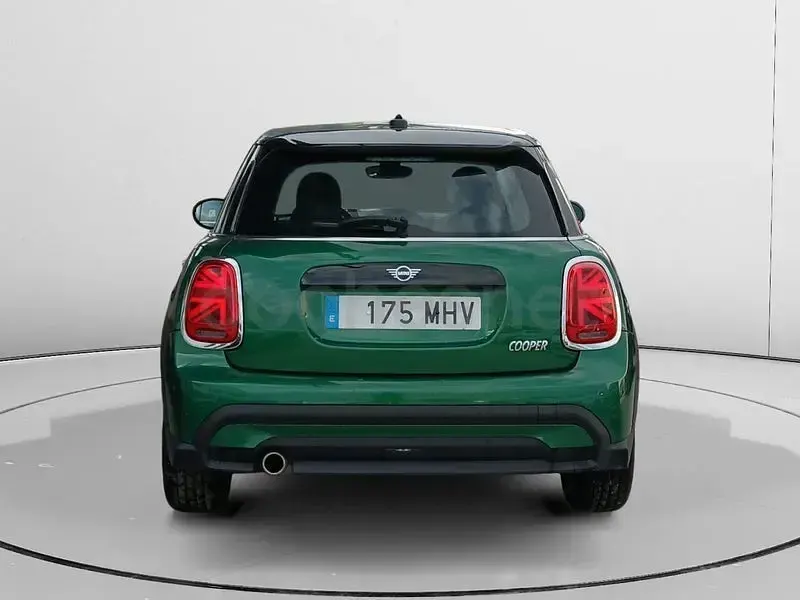 Usado Mini Cooper 136 CV (100 kW) 2023 Verde Utilitario