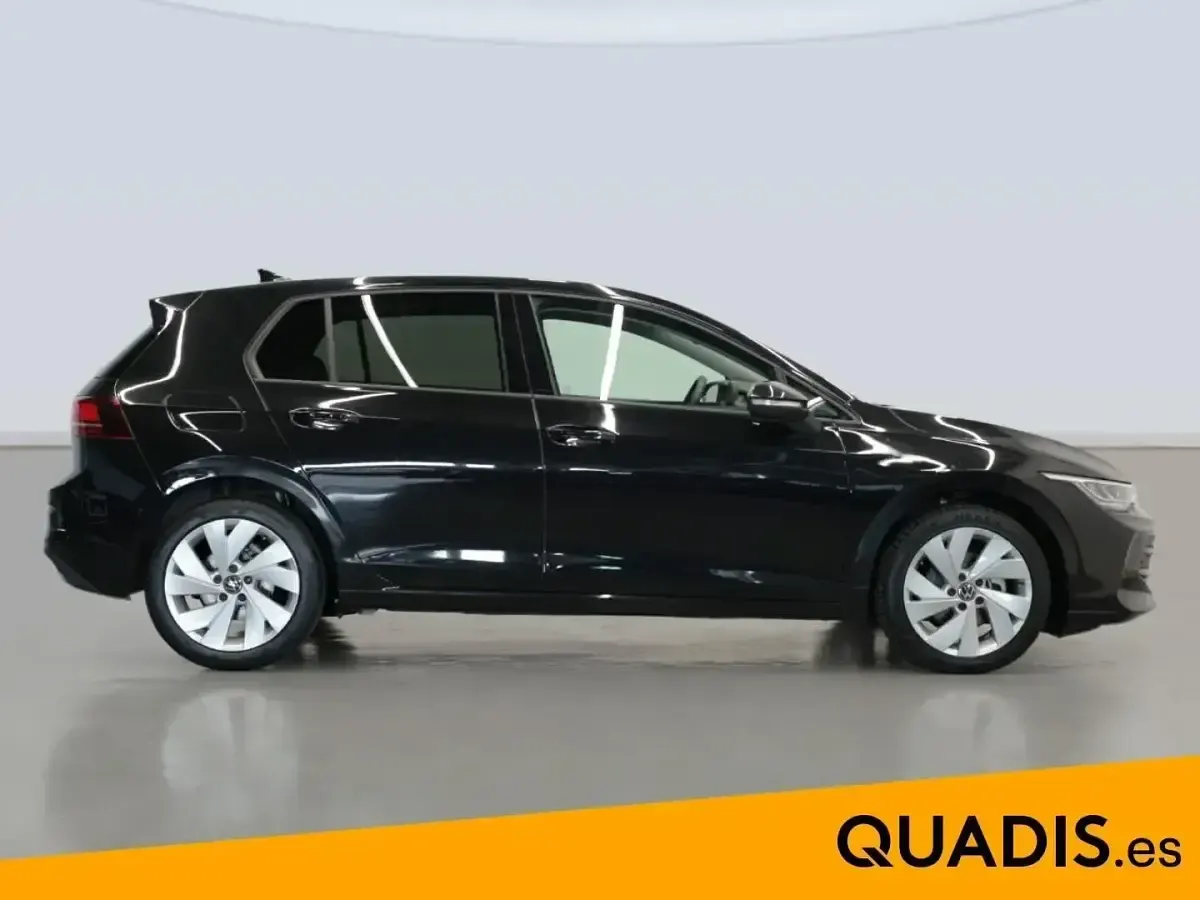Usado VW Golf VIII 115 CV (84 kW) 2025 Negro