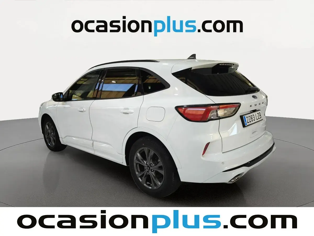 Usado Ford Kuga ST-Line 150 CV (110 kW) 2022 Blanco SUV