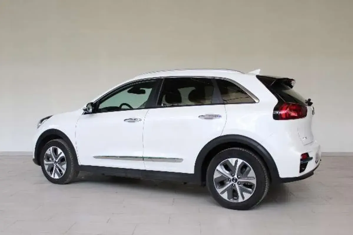 Usado Kia e-Niro 100 kW (136 CV) 2020 Blanco SUV