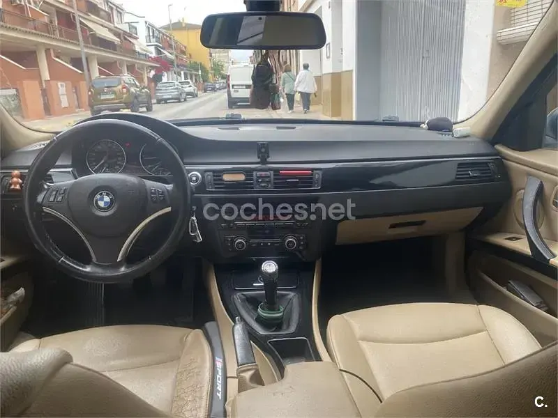 Usado BMW 320 163 HP (119 kW) 2005 Preto Sedan