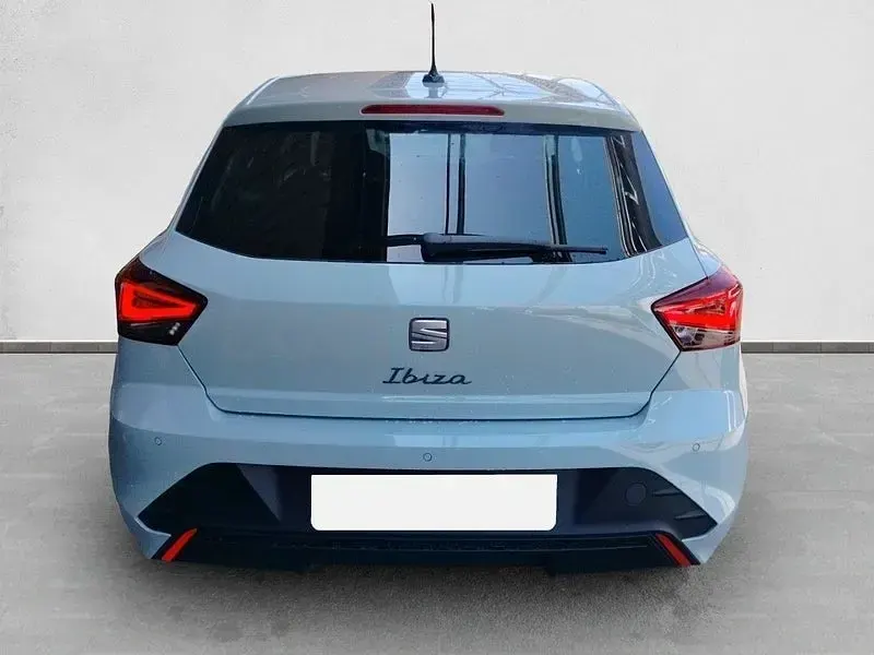 Nuevo Seat Ibiza Style 115 CV (84 kW) 2026 Verde Utilitario