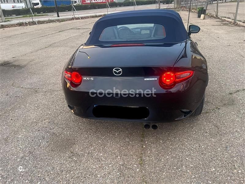 Usado Mazda MX5 184 CV (135 kW) 2023 Negro Descapotable