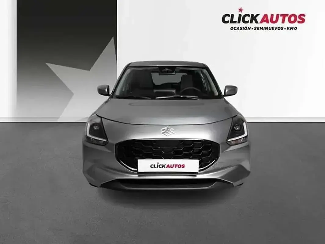 Usado Suzuki Swift 83 CV (61 kW) 2025 Plateado Utilitario