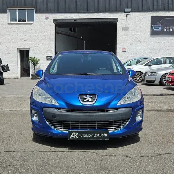 Usado Peugeot 308 90 CV (66 kW) 2010 Azul Berlina