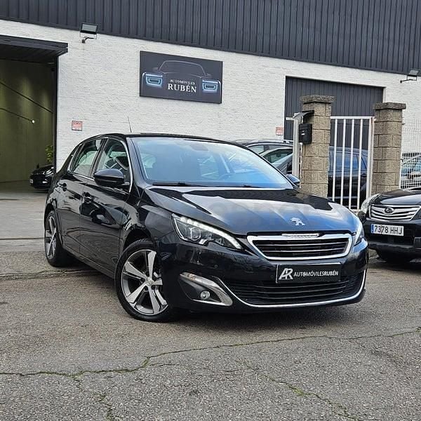Usado Peugeot 308 Allure 120 CV (88 kW) 2017 Negro Berlina