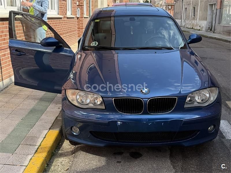 Usado BMW 118 122 CV (89 kW) 2006 Azul Utilitario