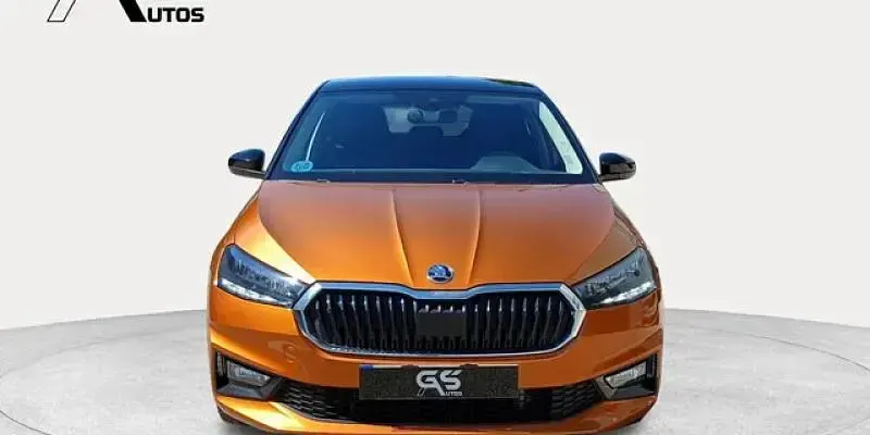 Usado Skoda Fabia Selection 116 CV (85 kW) 2025 Naranja Utilitario