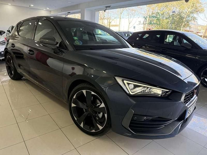 Usado Cupra Leon 150 CV (110 kW) 2024 Gris Utilitario