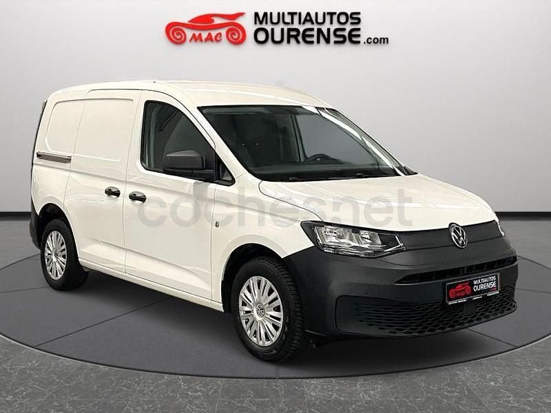 Usado VW Caddy 102 CV (75 kW) 2022 Blanco Monovolumen