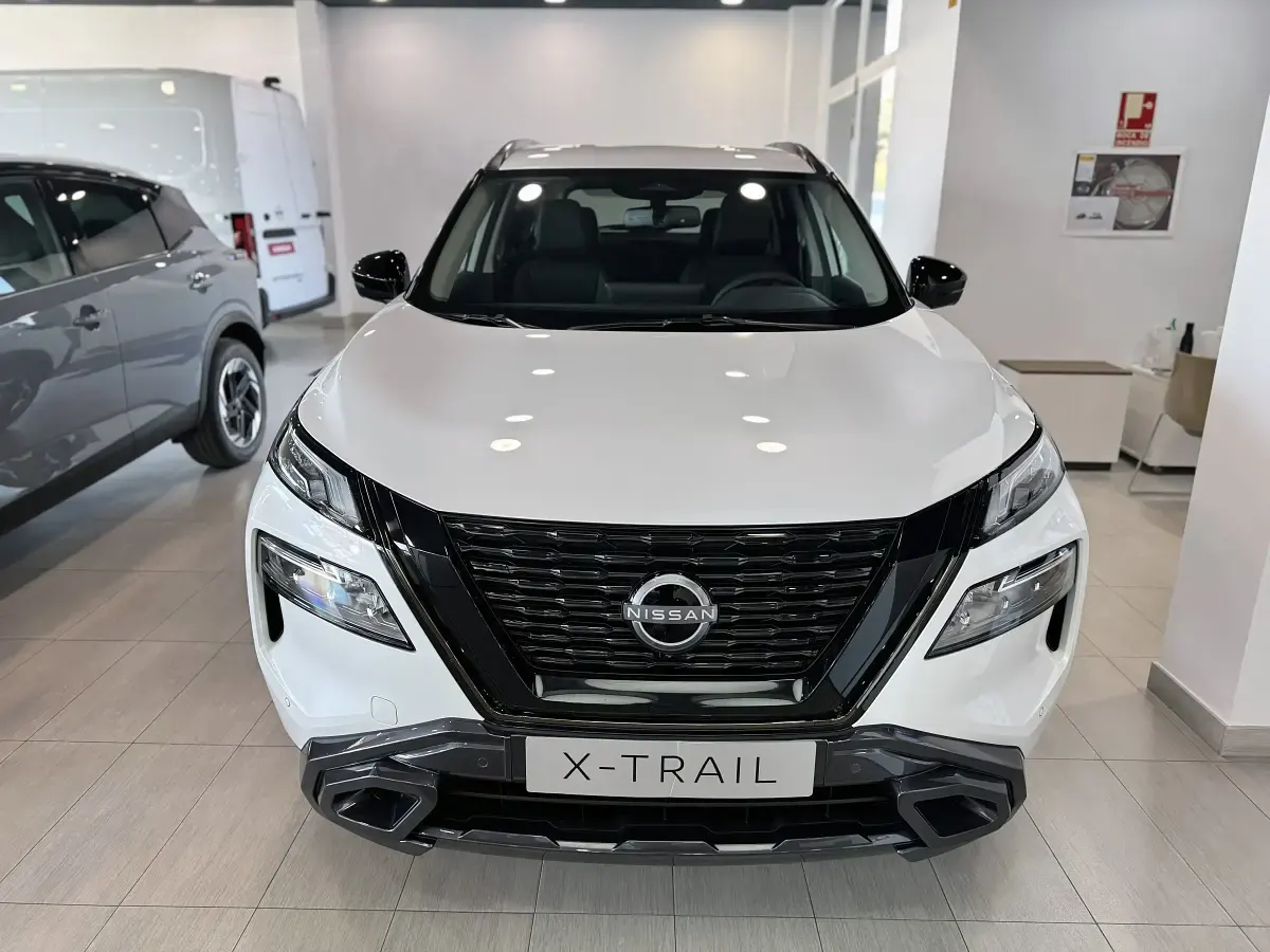 Nuevo Nissan X-Trail 204 CV (150 kW) 2026 Blanco SUV