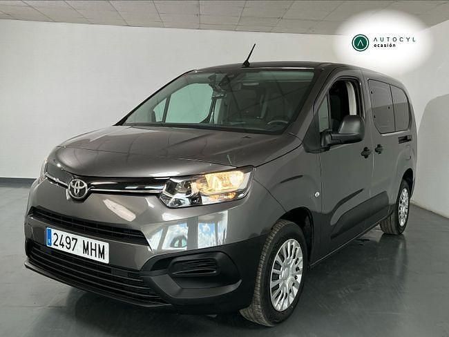 Usado Toyota Proace City Active 130 CV (95 kW) 2023 Gris Monovolumen