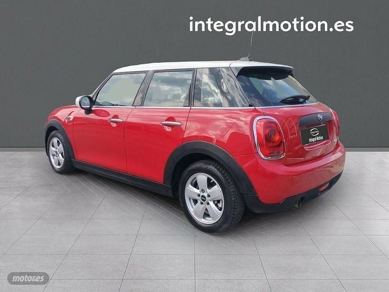 Usado Mini Cooper 102 CV (75 kW) 2020 Rojo Utilitario