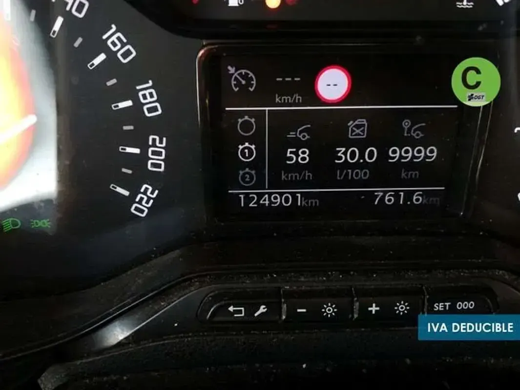 Usado Citroën Berlingo Live 102 CV (75 kW) 2021 Blanco Monovolumen