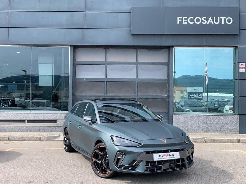 Usado Cupra Leon VZ 272 CV (200 kW) 2024 Gris / plata Familiar