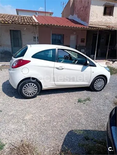 Usado Ford Ka 69 CV (50 kW) 2012 Blanco Utilitario