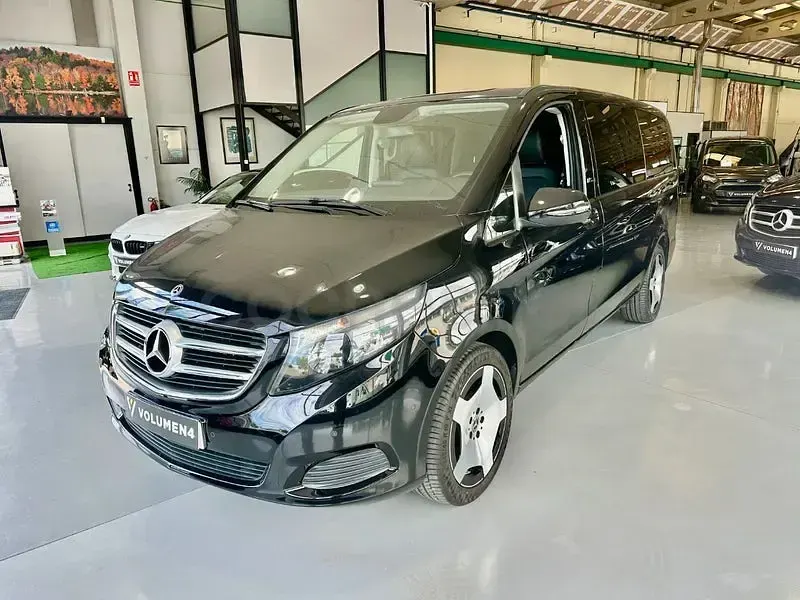 Usado Mercedes V220 Exclusive 163 CV (119 kW) 2017 Negro Monovolumen