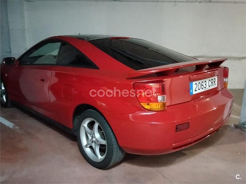 Usado Toyota Celica 143 CV (105 kW) 2000 Rojo Coupe