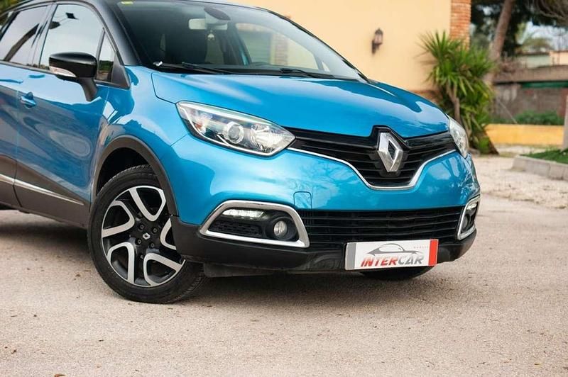 Usado Renault Captur Intens 90 HP (66 kW) 2014 Azul SUV