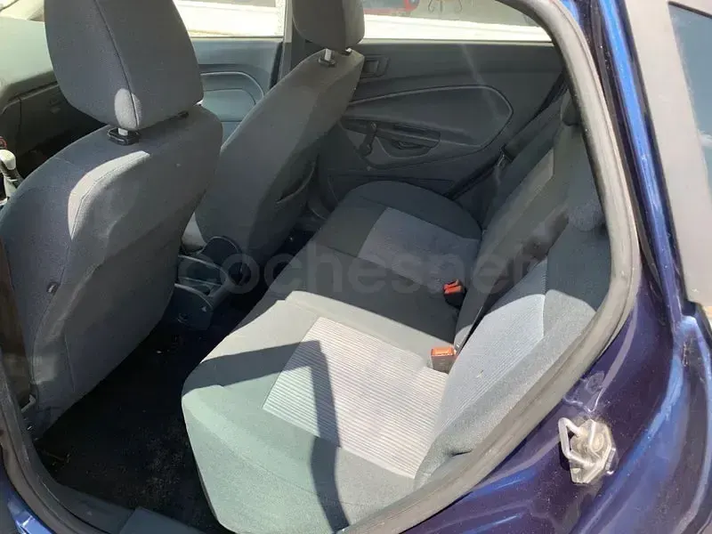 Usado Ford Fiesta Trend 82 CV (60 kW) 2011 Azul Berlina