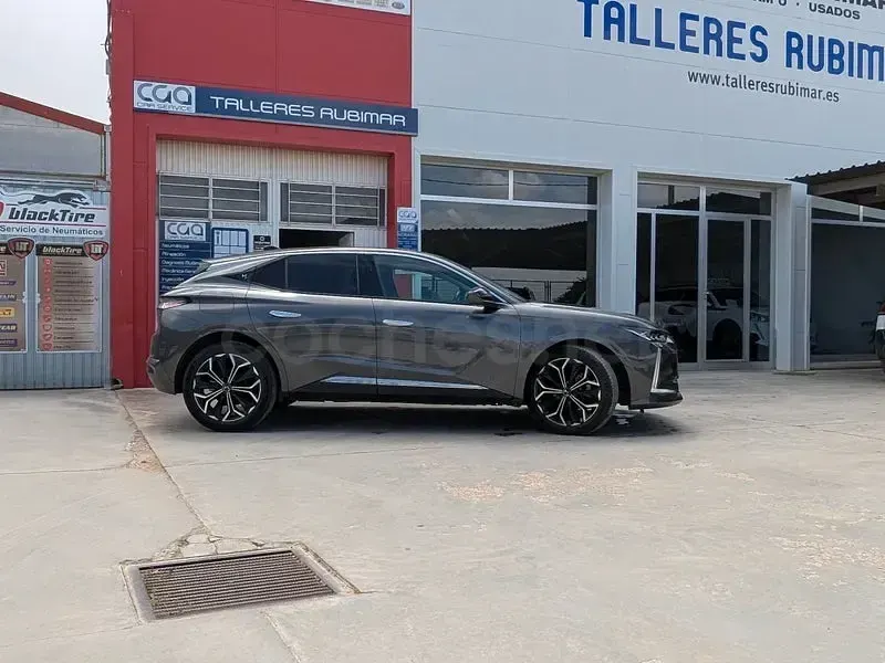 Usado DS Automobiles DS4 130 CV (95 kW) 2024 Gris / plata SUV