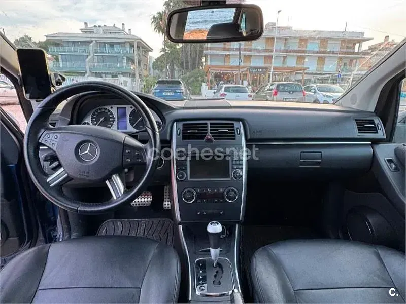 Usado Mercedes B180 109 CV (80 kW) 2008 Azul Monovolumen