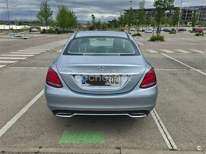 Usado Mercedes C220 170 CV (125 kW) 2017 Gris / plata Berlina