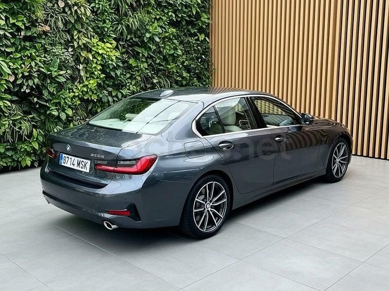Usado BMW 330e Sport Line 292 CV (214 kW) 2020 Azul Berlina