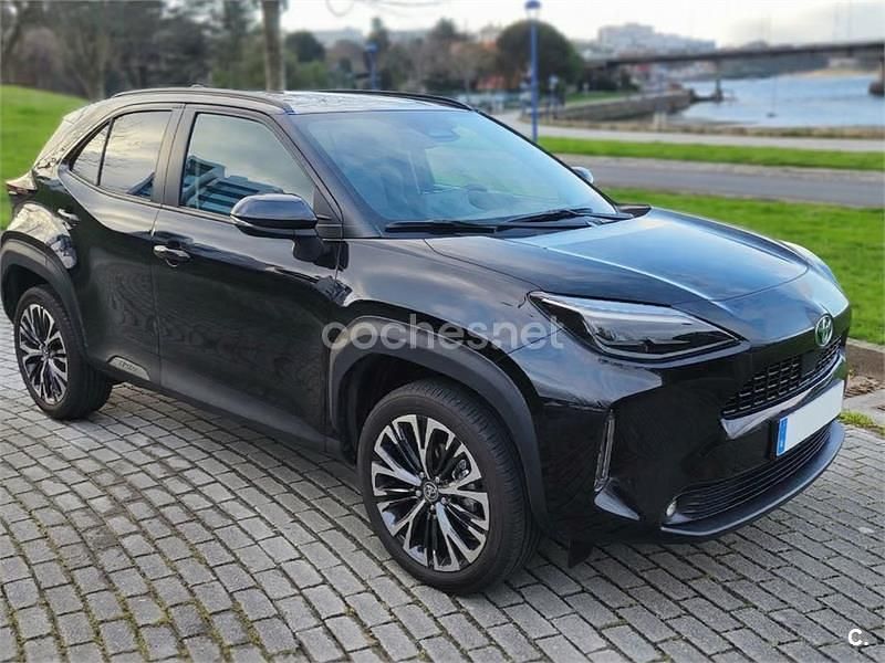 Usado Toyota Yaris Cross Style 130 CV (95 kW) 2025 Negro SUV