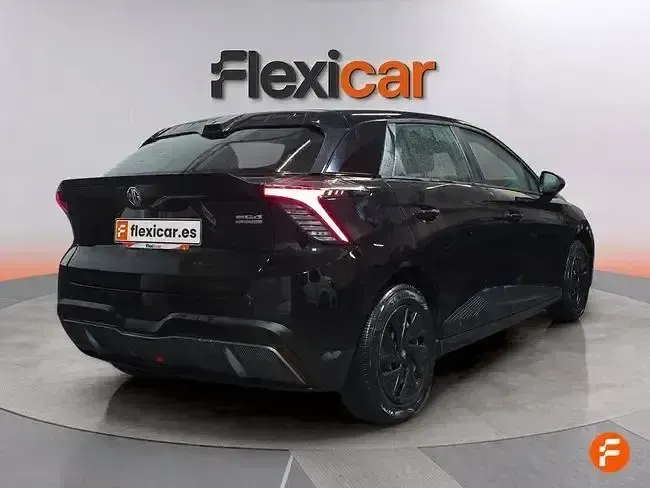 Usado MG MG5 EV 125 kW (170 CV) 2023 Negro Familiar