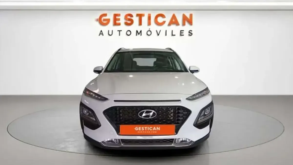 Usado Hyundai Kona 120 CV (88 kW) 2020 Blanco SUV