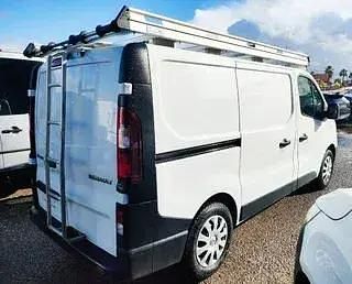 Begagnad Renault Trafic 145 HK (106 kW) 2021 Vit Minibuss