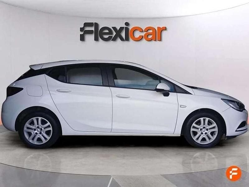 Usado Opel Astra Business 110 CV (80 kW) 2018 Blanco Utilitario