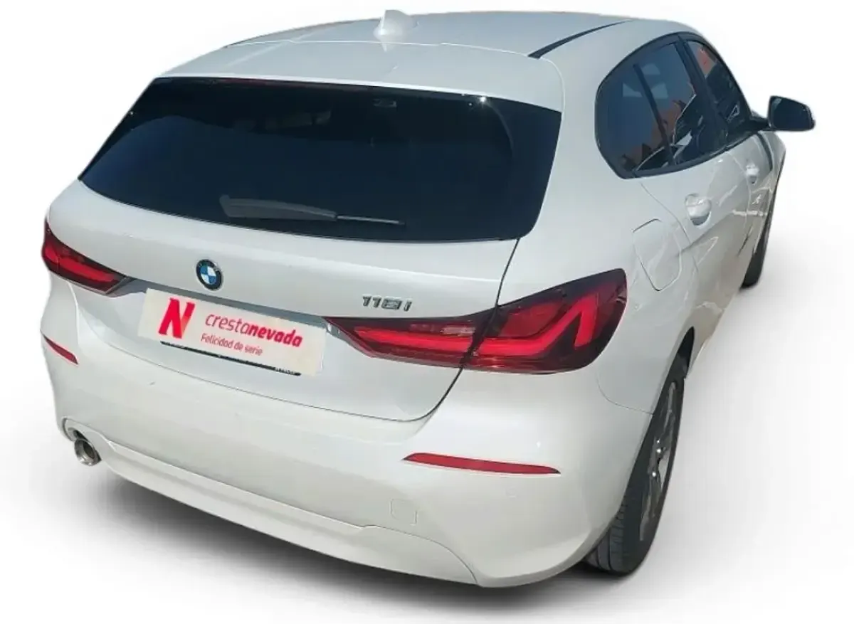 Usado BMW 118 Comfort Edition 136 CV (100 kW) 2022 Blanco