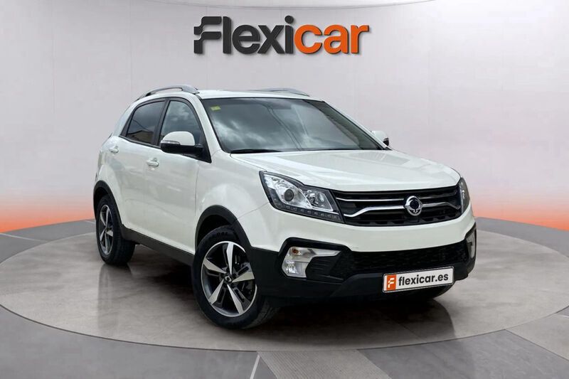 Blanco Usado 2017 Ssangyong (KGM) Korando Limited SUV | 12.490 € - Imagen 1/4