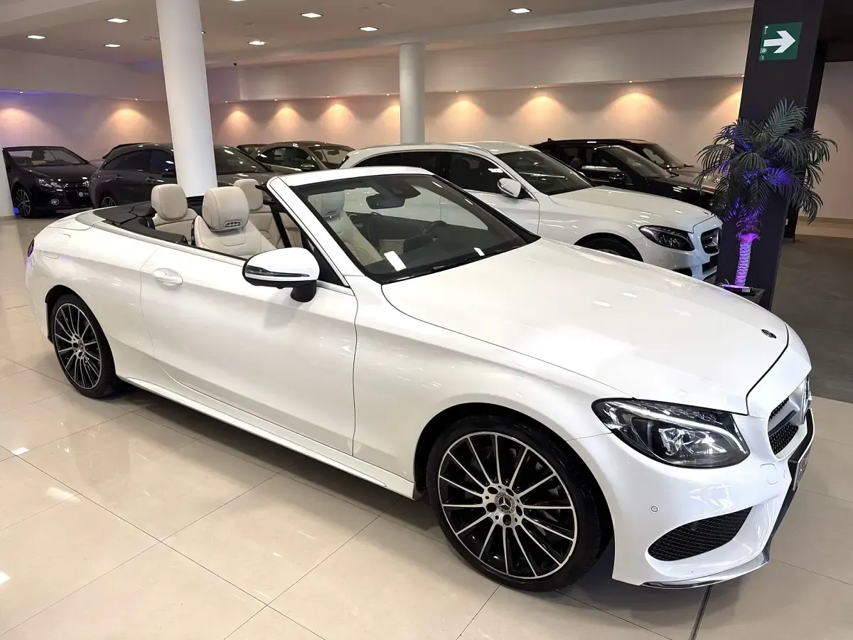 Usado Mercedes C300 245 CV (180 kW) 2017 Blanco Descapotable