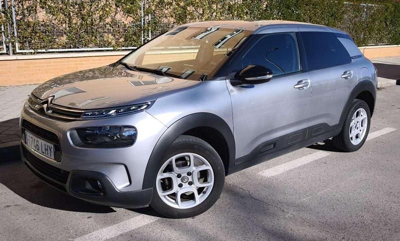 Usado Citroën C4 Cactus PureTech 110 CV (80 kW) 2020 Gris Utilitario