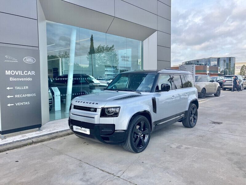 Hakuba silver Usado 2024 Land Rover Defender SE Dynamic SUV | 89.900 € (Caro) - Imagen 1/4