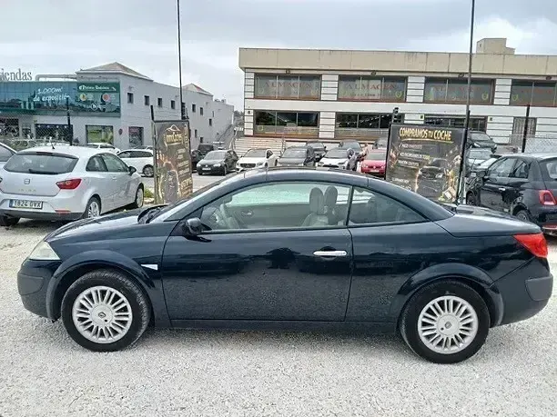 Usado Renault Mégane Privilege 130 CV (95 kW) 2006 Azul